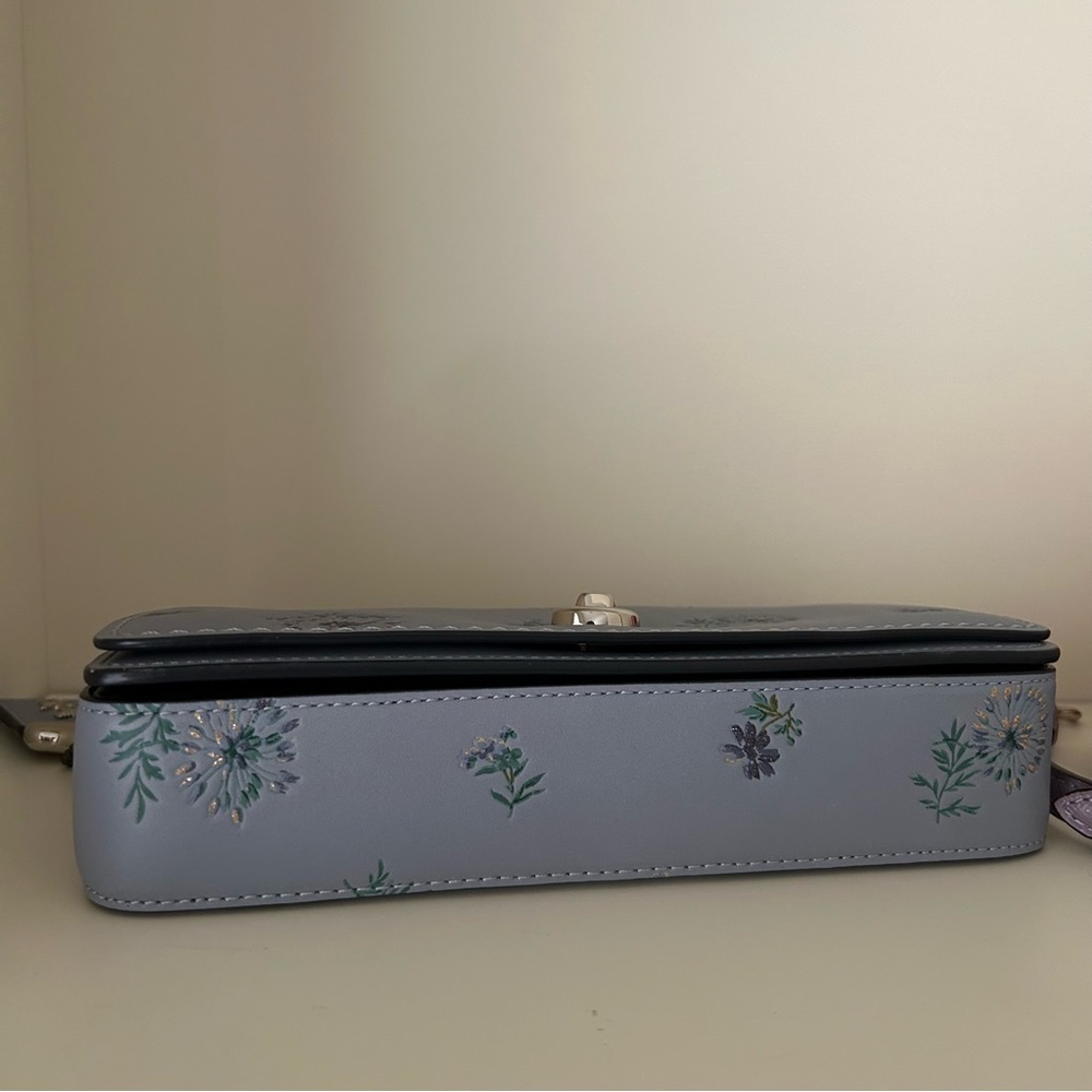 Coach Crossbody Dinky With Meadow Prairie Print in Silver Mist - Picture 6 of 7